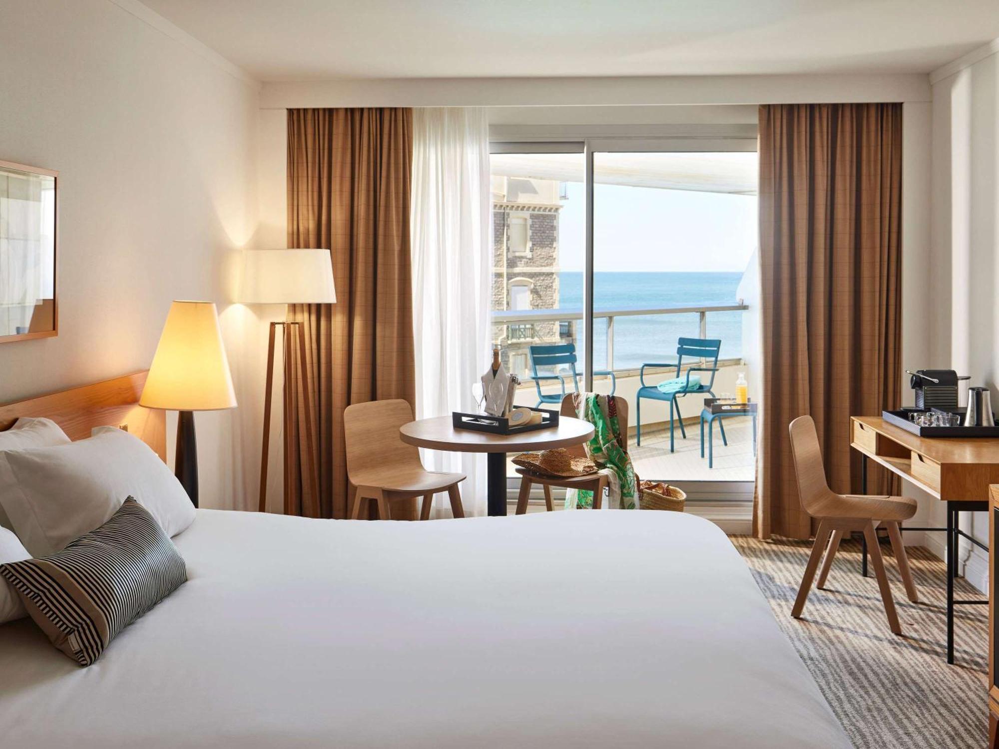 Sofitel Biarritz Le Miramar Thalassa Exterior photo