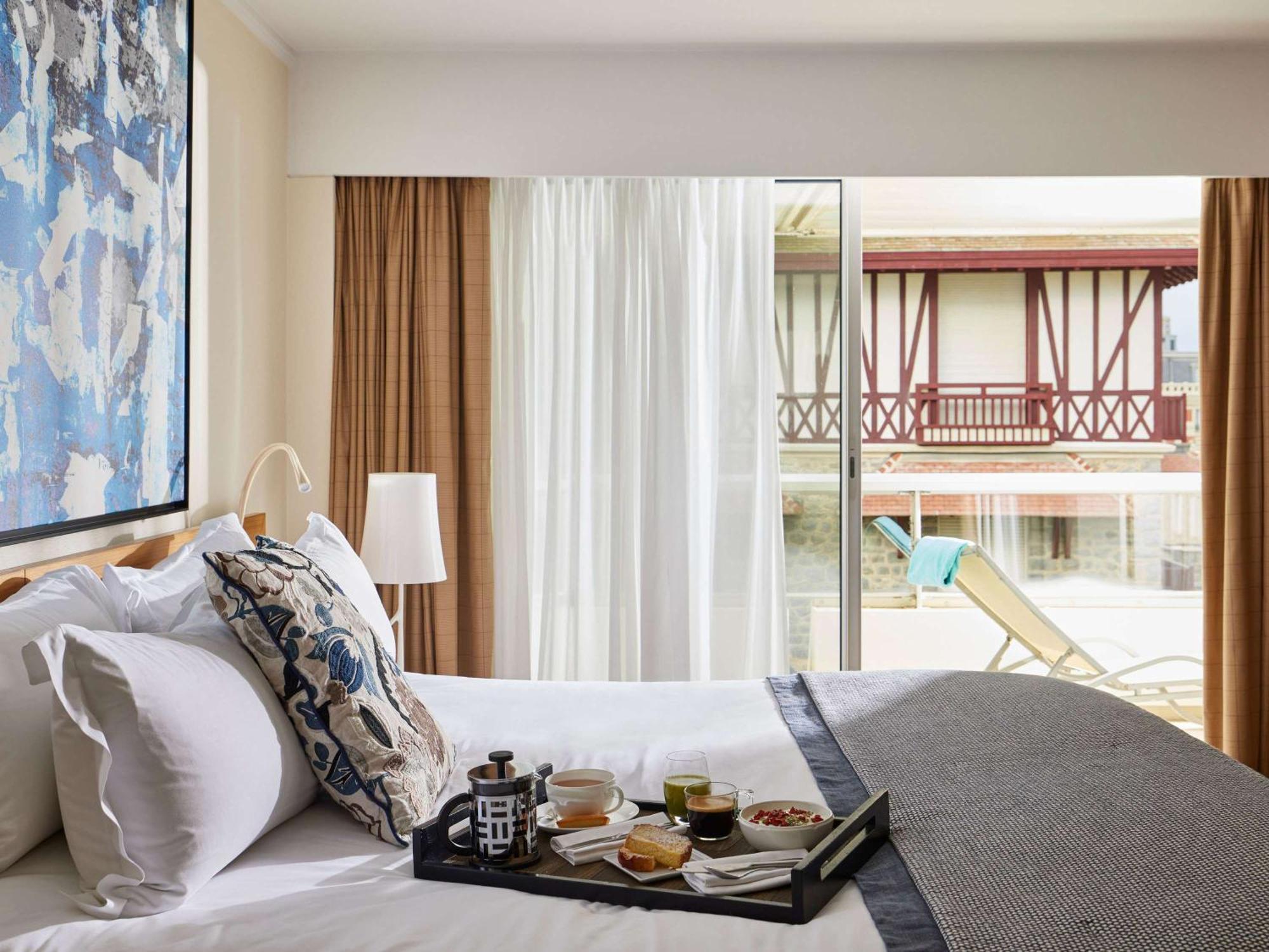 Sofitel Biarritz Le Miramar Thalassa Exterior photo